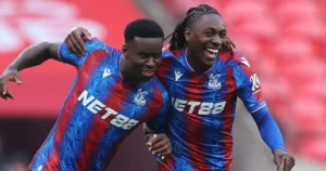 Eze và Guehi khó rời Crystal Palace