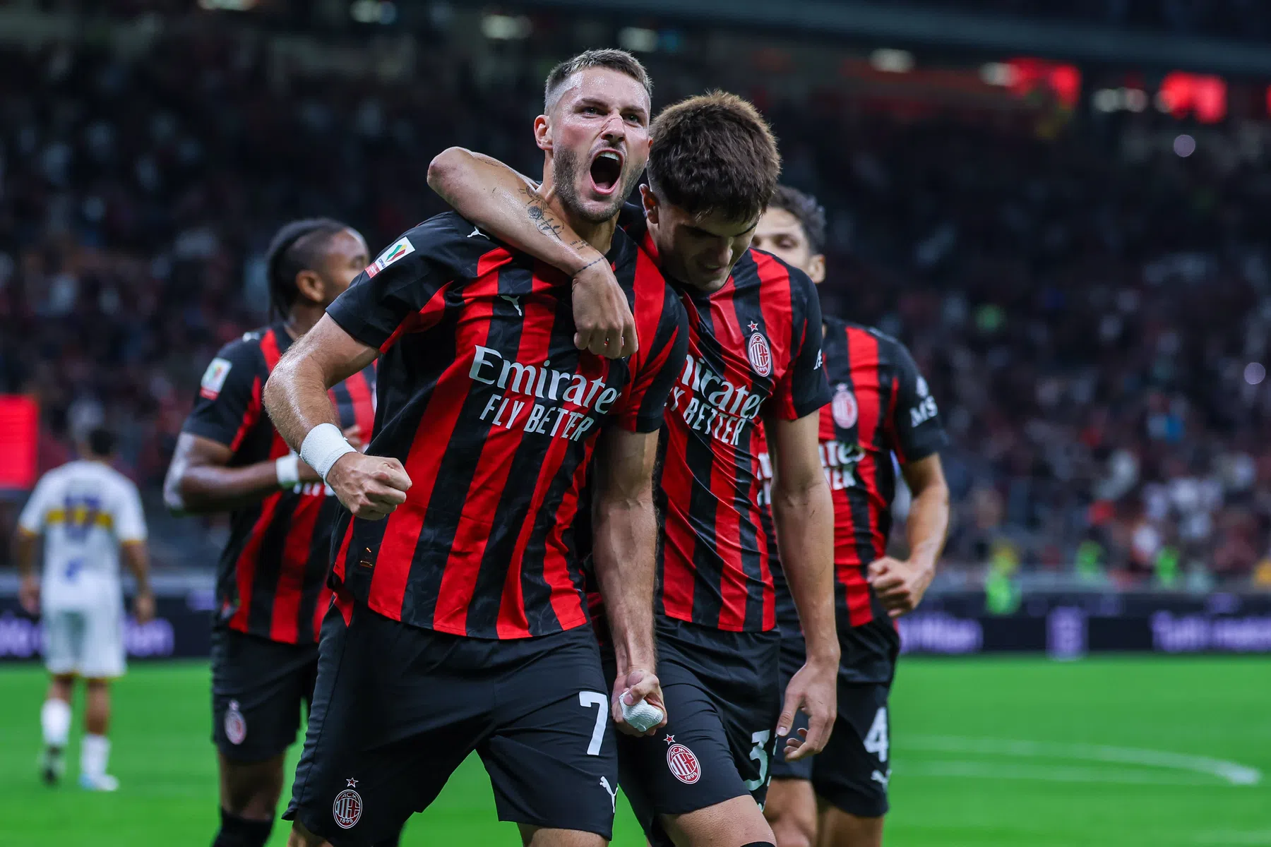 Milan sẽ tăng cường hàng công vào tháng 1