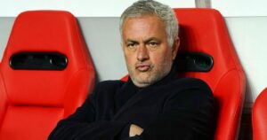 Perez lên kế hoạch đưa Mourinho về Bernabeu